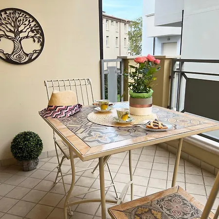 Louis Deluxe Apartment&private Garage