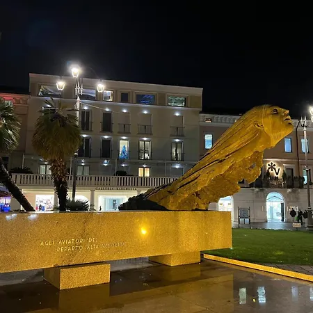 Appartement Louis Deluxe Apartment&private Garage Desenzano del Garda